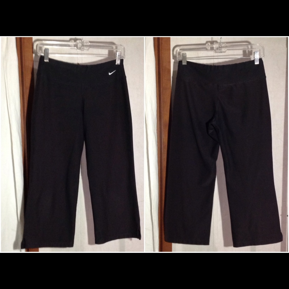 Women's Size S Nike Fit Dry Athletic Capris